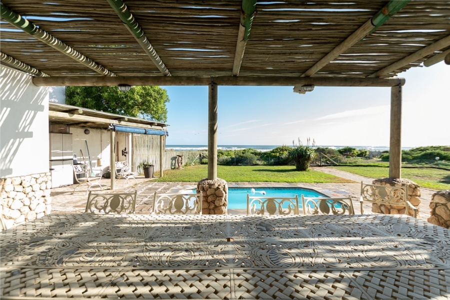 5 Bedroom Property for Sale in Duyker Eiland Western Cape